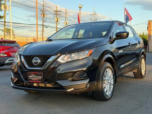 Magnetic Black Pearl 2020 Nissan Rogue Sport SL