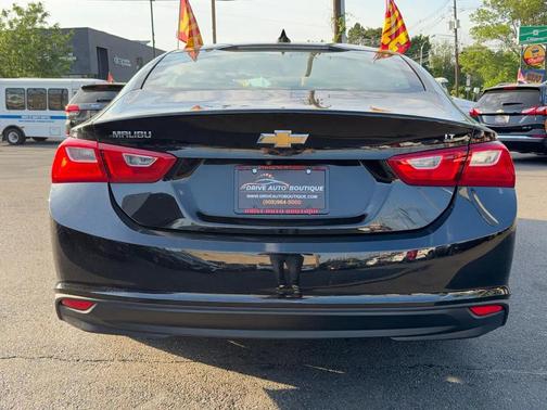 Mosaic Black Metallic 2023 Chevrolet Malibu FWD 1LT