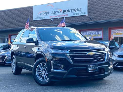 2022 Chevrolet Traverse LT Leather