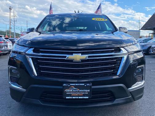 2022 Chevrolet Traverse LT Leather