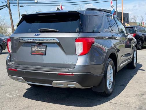 Carbonized Gray Metallic 2023 Ford Explorer XLT
