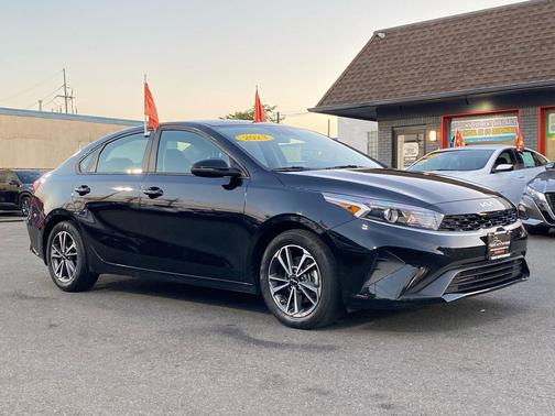 2023 Kia Forte LXS