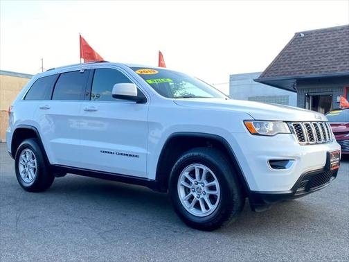 2019 Jeep Grand Cherokee Laredo
