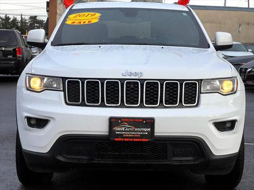 2019 Jeep Grand Cherokee Laredo