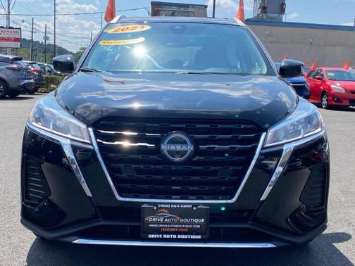 2022 Nissan Kicks SV