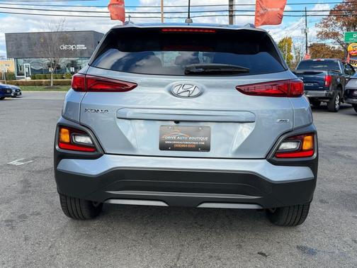 2020 Hyundai KONA SEL