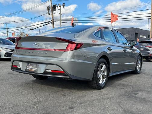 2023 Hyundai SONATA SE