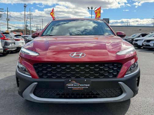 2022 Hyundai KONA SEL