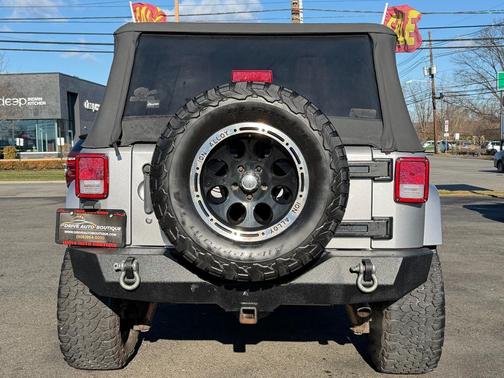 2018 Jeep Wrangler JK Sahara
