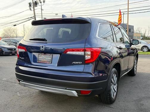 Blue 2022 Honda Pilot AWD EX-L