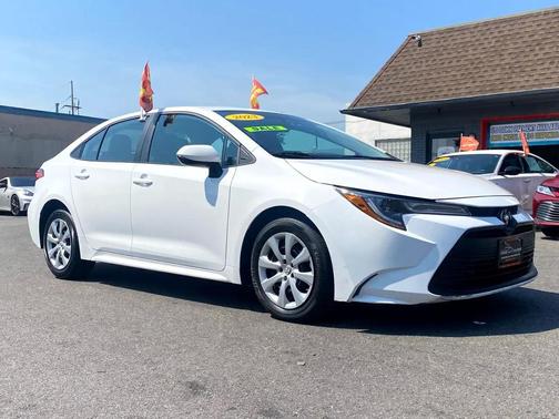 2023 Toyota Corolla LE