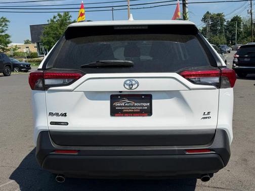 Super White 2020 Toyota RAV4 LE