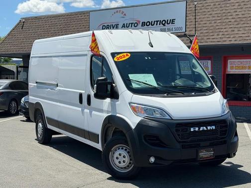 Bright White Clearcoat 2024 RAM ProMaster 2500 Tradesman