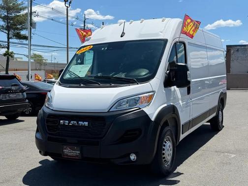 Bright White Clearcoat 2024 RAM ProMaster 2500 Tradesman
