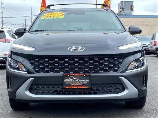 2022 Hyundai KONA SEL