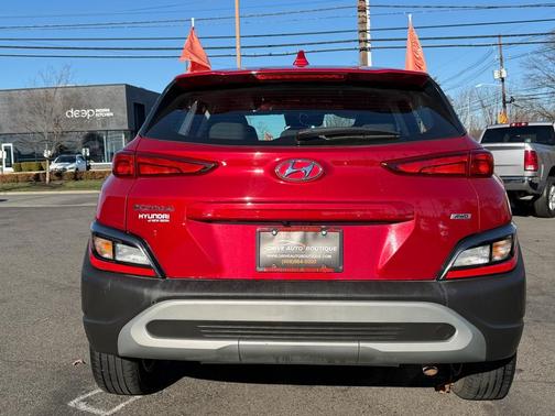 2023 Hyundai KONA SE