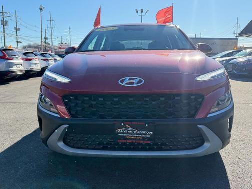 2023 Hyundai KONA SE