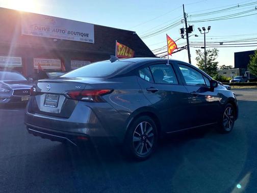 2021 Nissan Versa 1.6 SV