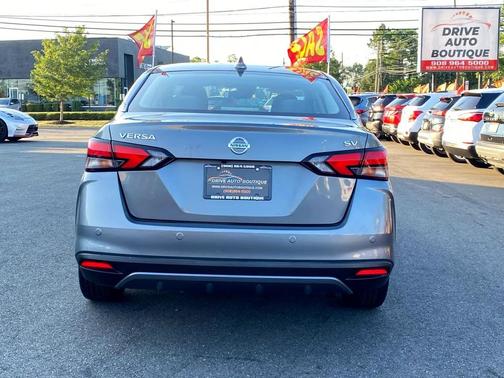 2021 Nissan Versa 1.6 SV
