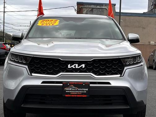 2022 Kia Sorento LX