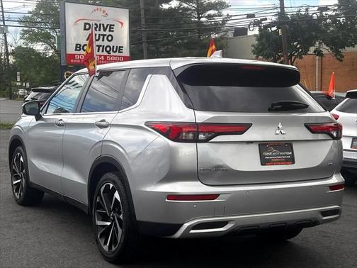 2022 Mitsubishi Outlander SE 2.5 2WD