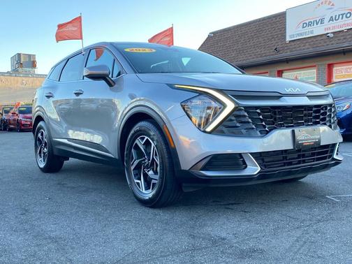 2023 Kia Sportage LX
