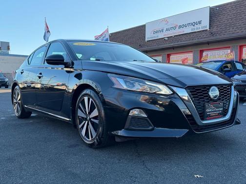 2022 Nissan Altima 2.5 SV
