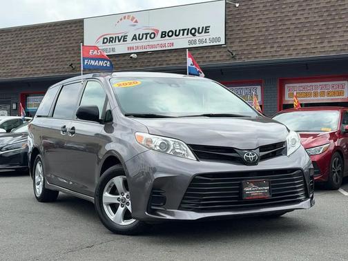 Predawn Gray Mica 2020 Toyota Sienna LE