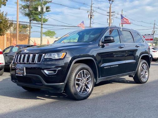 2020 Jeep Grand Cherokee Laredo