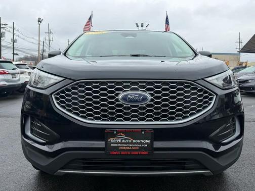 Agate Black Metallic 2023 Ford Edge SEL