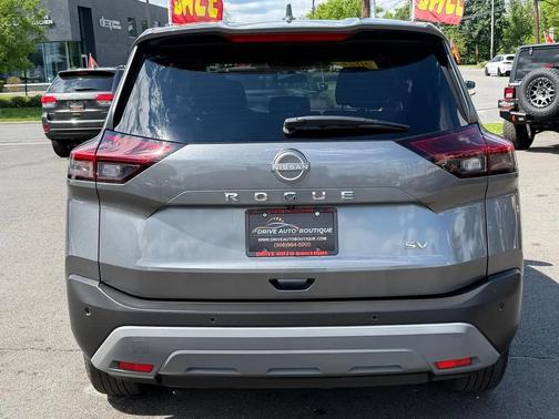 Gun Metallic 2022 Nissan Rogue SV