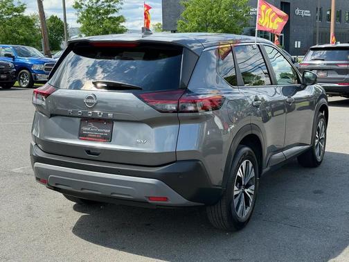 Gun Metallic 2022 Nissan Rogue SV