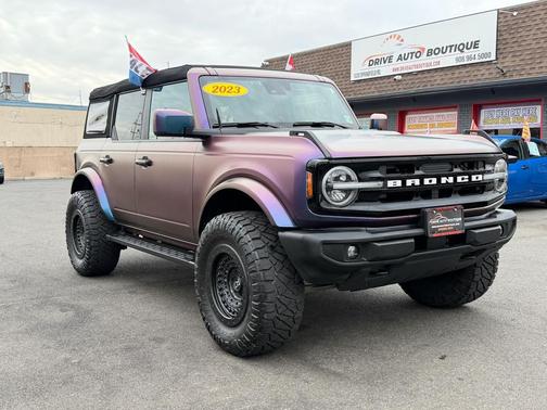 2023 Ford Bronco Outer Banks