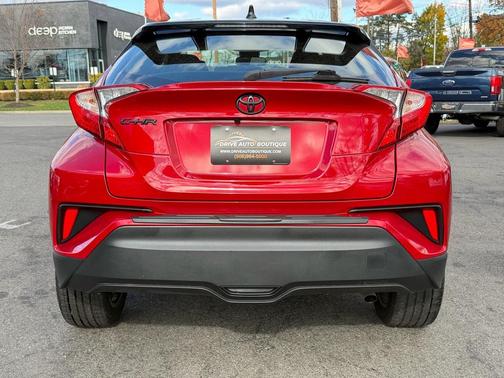 2021 Toyota C-HR XLE