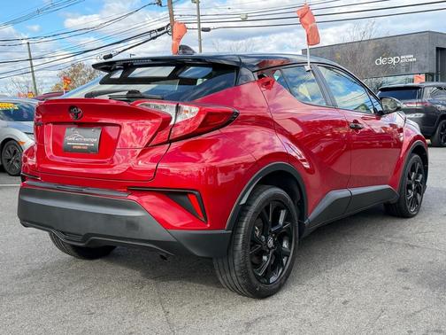 2021 Toyota C-HR XLE