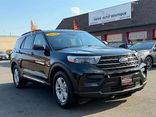 Agate Black Metallic 2020 Ford Explorer XLT