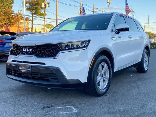 2023 Kia Sorento LX