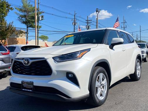 2021 Toyota Highlander LE