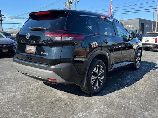 2021 Nissan Rogue SV
