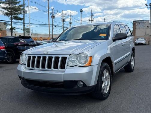 Gray 2008 Jeep Grand Cherokee Laredo