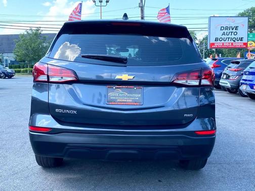 2022 Chevrolet Equinox LS