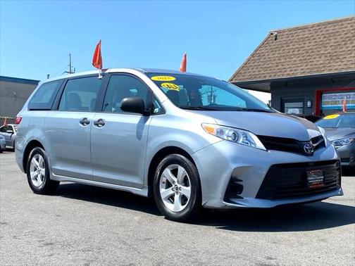 2018 Toyota Sienna SE