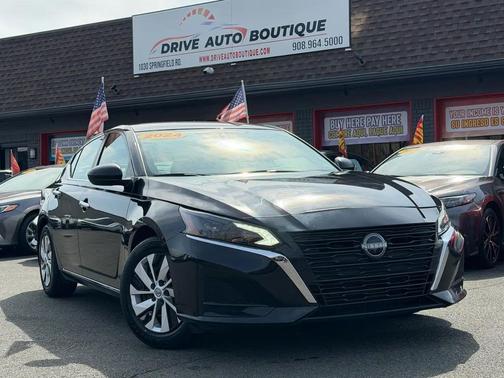 Super Black 2024 Nissan Altima S FWD