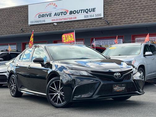 2023 Toyota Camry SE