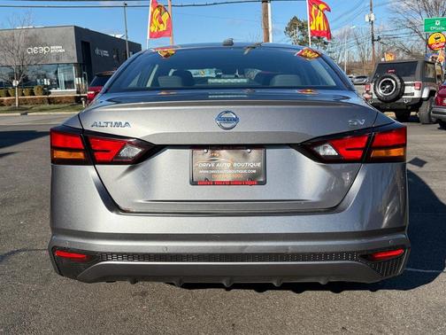 2022 Nissan Altima 2.5 SV