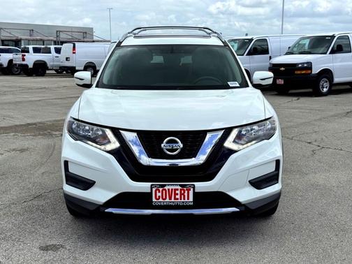 Glacier White 2017 Nissan Rogue SV