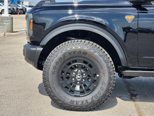 Shadow Black 2026 Ford Bronco Badlands