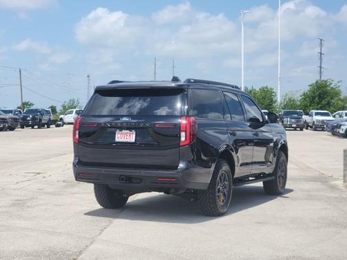 Dark Matter Gray Metallic 2026 Ford Expedition Tremor