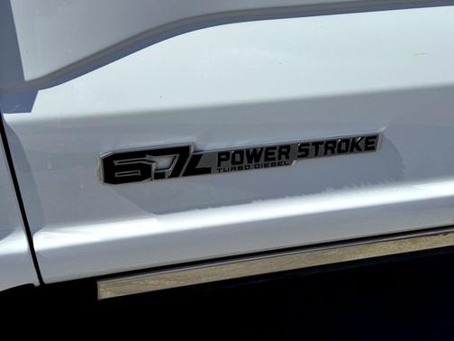 2024 Ford F-350 LARIAT