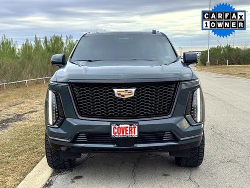 2025 Cadillac Escalade 4WD Sport